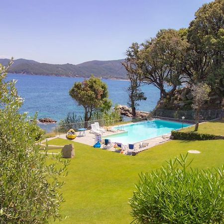 Villa Le Sprizze A Bordo Del Mare - Goelba 马西亚娜马里纳 外观 照片