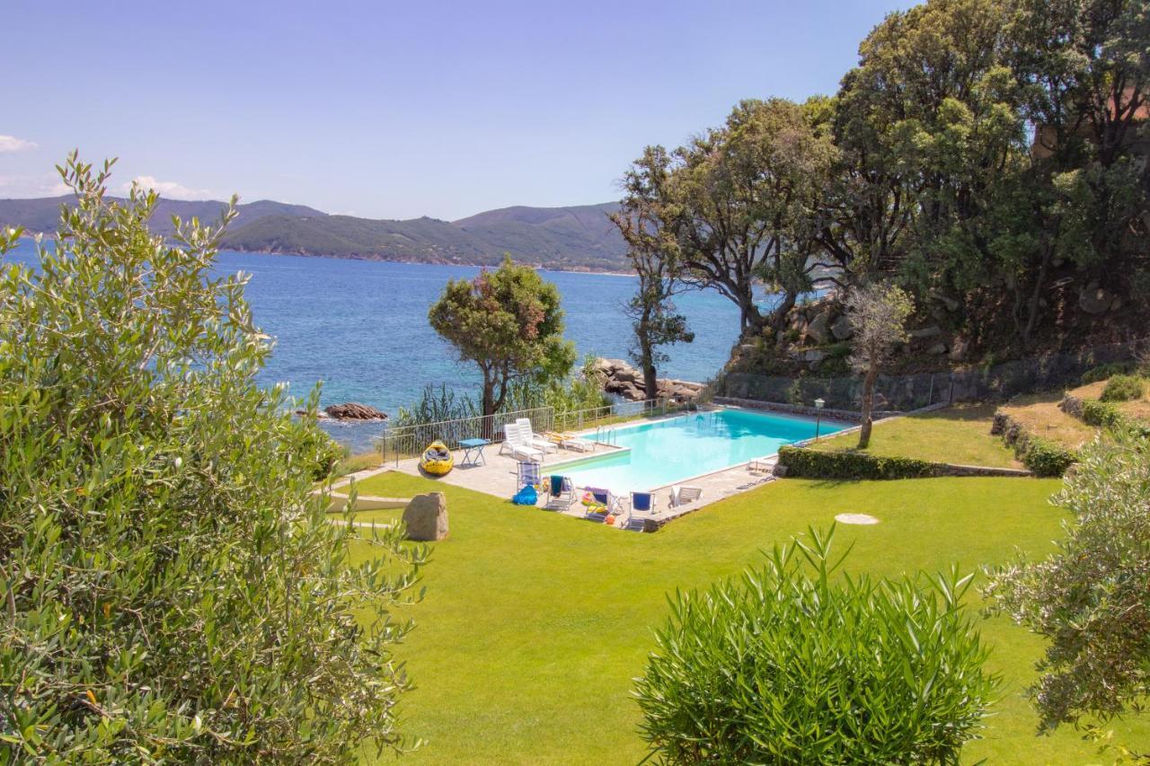 Villa Le Sprizze A Bordo Del Mare - Goelba 马西亚娜马里纳 外观 照片