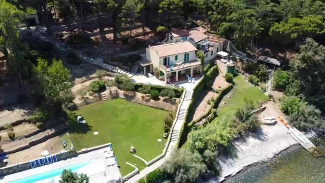 Villa Le Sprizze A Bordo Del Mare - Goelba 马西亚娜马里纳 外观 照片