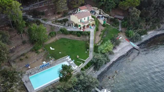 Villa Le Sprizze A Bordo Del Mare - Goelba 马西亚娜马里纳 外观 照片