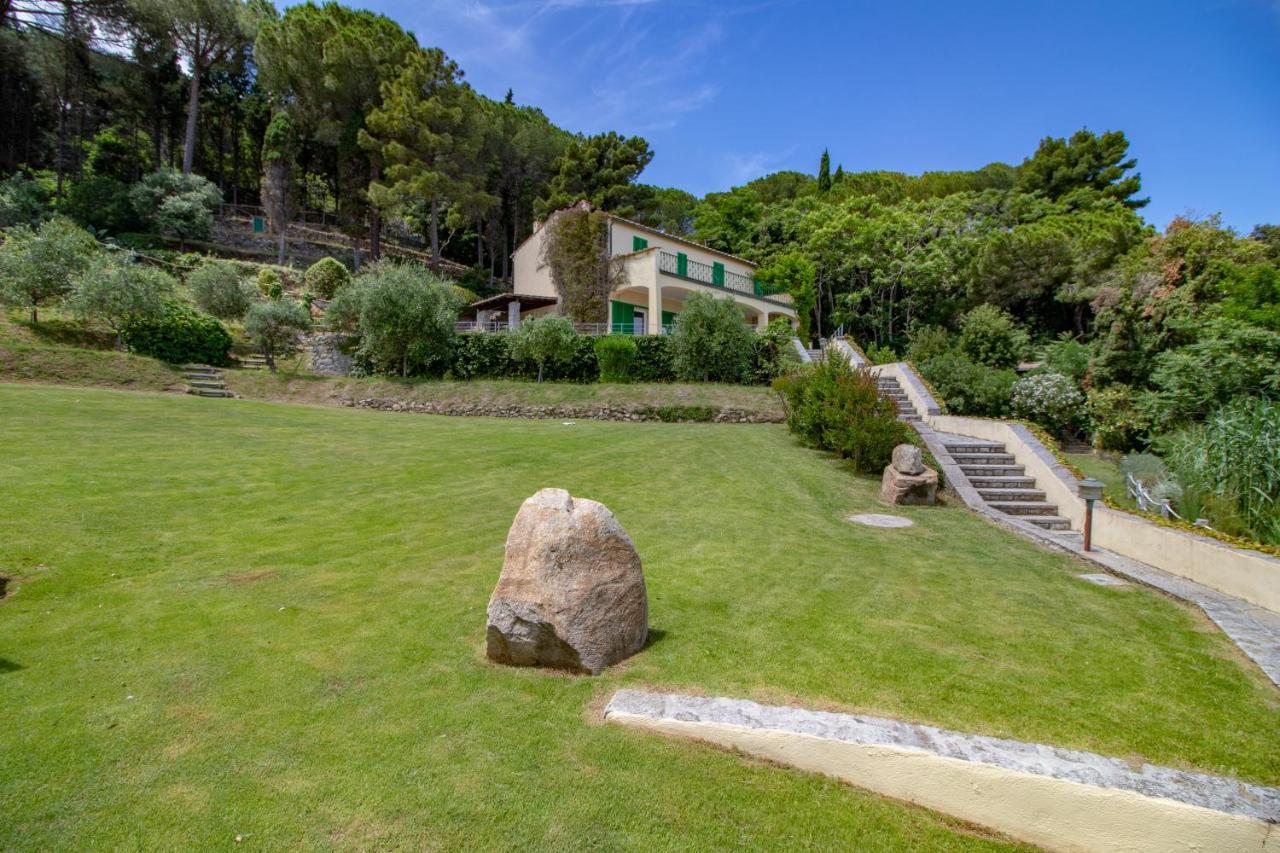 Villa Le Sprizze A Bordo Del Mare - Goelba 马西亚娜马里纳 外观 照片