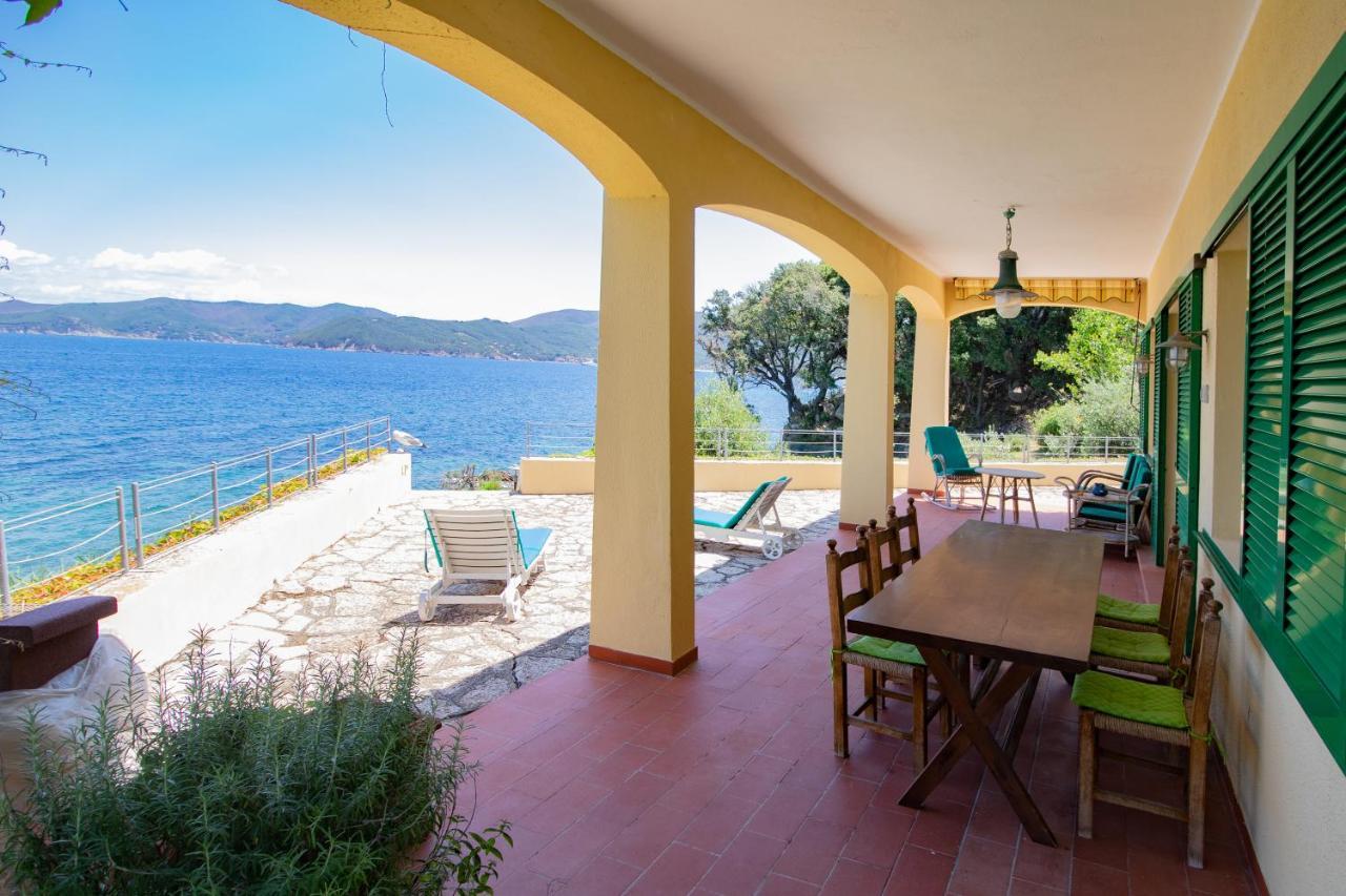 Villa Le Sprizze A Bordo Del Mare - Goelba 马西亚娜马里纳 外观 照片