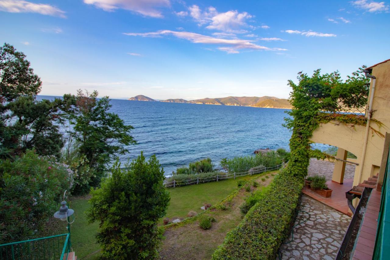 Villa Le Sprizze A Bordo Del Mare - Goelba 马西亚娜马里纳 外观 照片