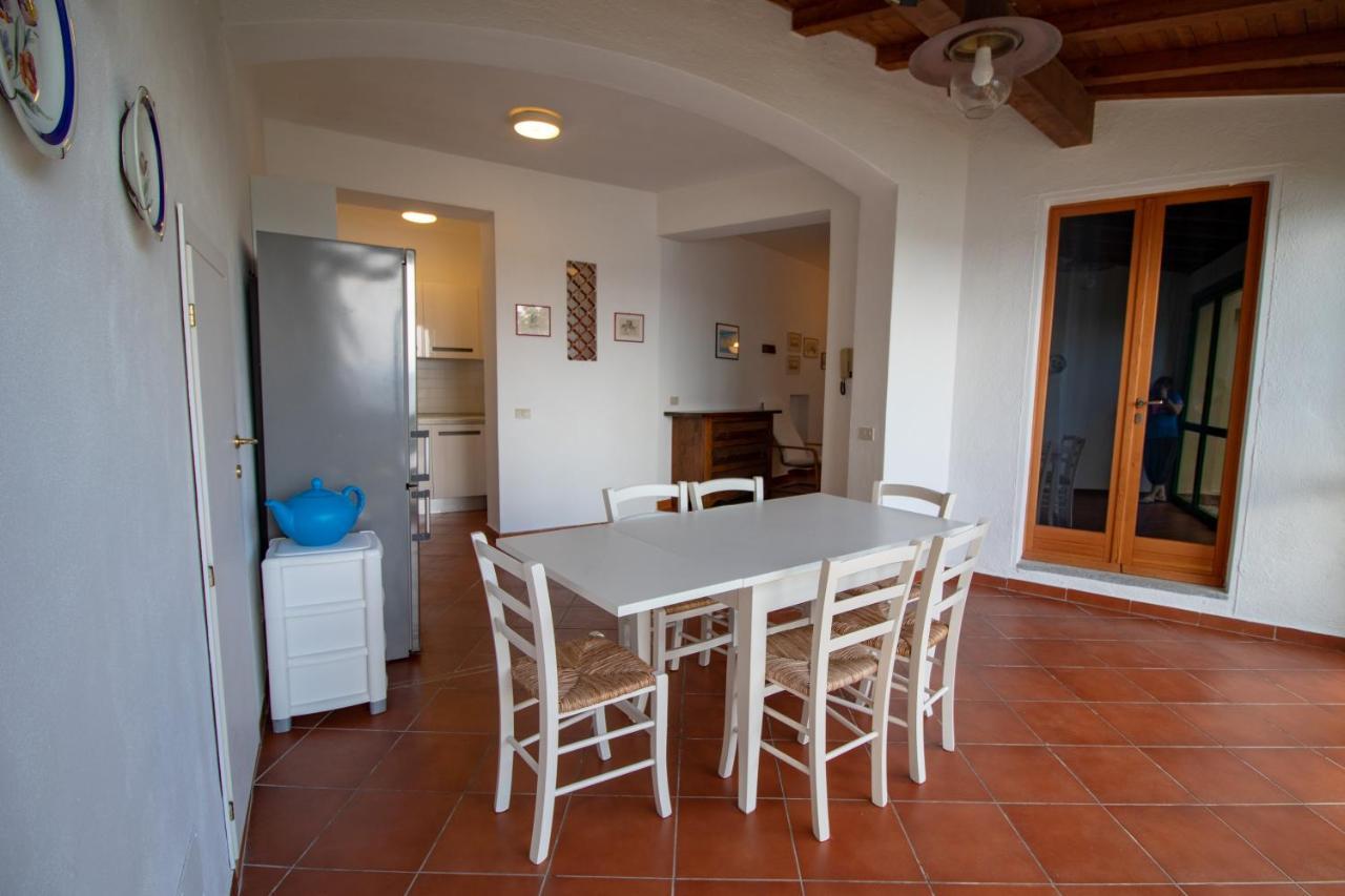 Villa Le Sprizze A Bordo Del Mare - Goelba 马西亚娜马里纳 外观 照片