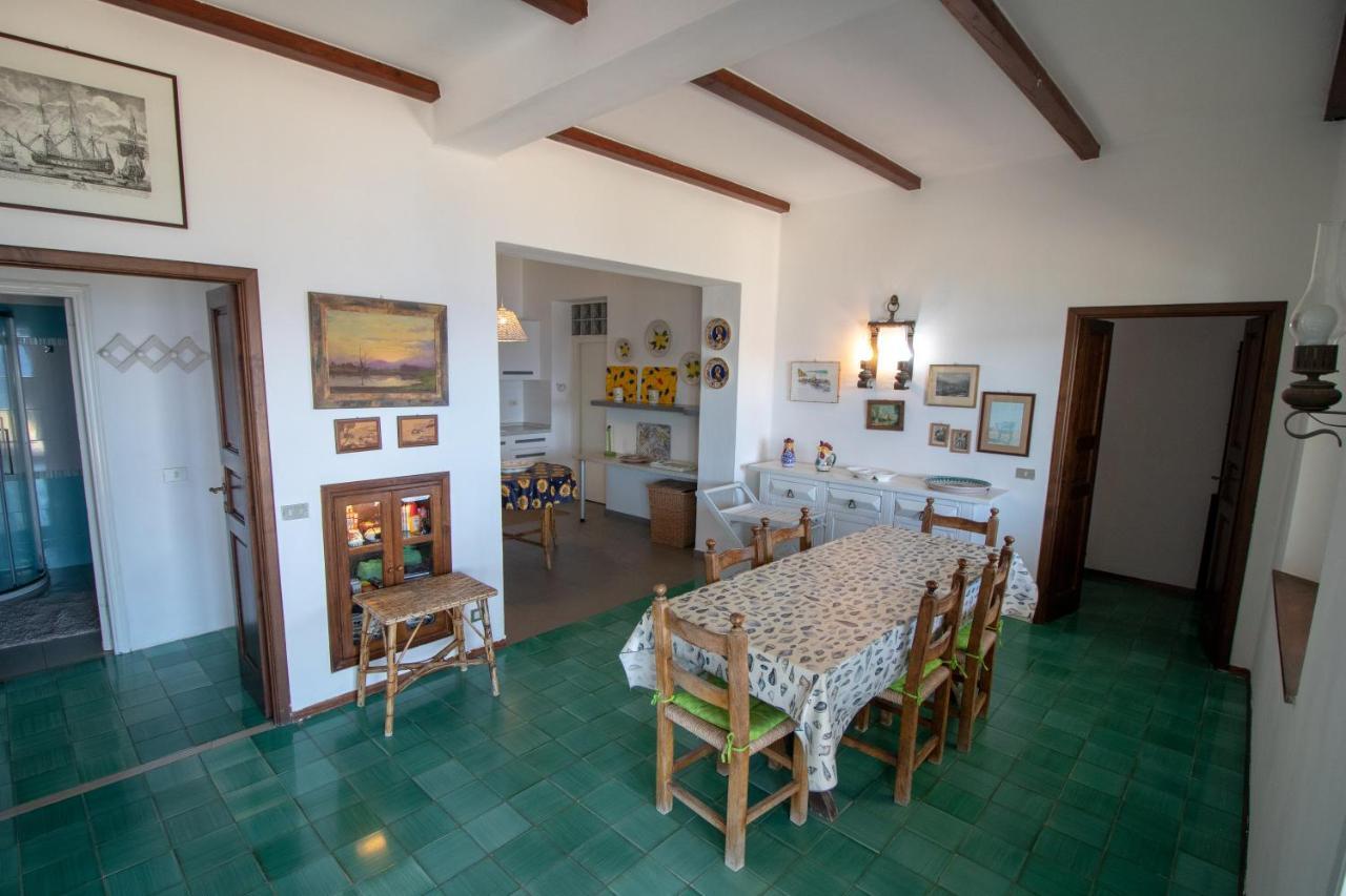 Villa Le Sprizze A Bordo Del Mare - Goelba 马西亚娜马里纳 外观 照片